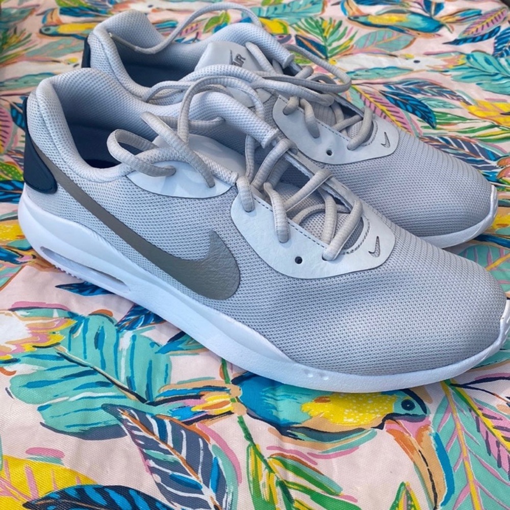Nike Air Max Oketo Shoes